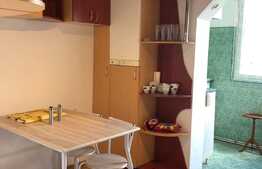 Apartament 3 camere, 70 mp, parcare, zona Calea Floresti