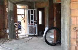 Proiect finalizat ! Duplex de vanzare, 98 mp , 4 camere, zona usor accesibila, Gilau ! 