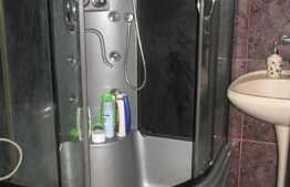 Suprafata mare inseamna relaxare! 4 camere decomandate, 96 mp utili, zona foarte buna.