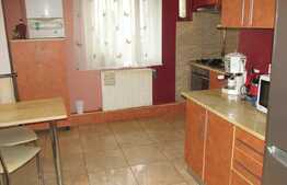 Suprafata mare inseamna relaxare! 4 camere decomandate, 96 mp utili, zona foarte buna.