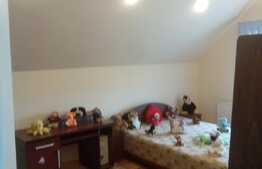  Casa de 310 mp utili cu 700 mp de teren!