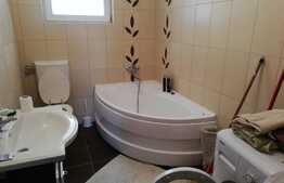 Daca iti cauti o locuinta interesanta iesita din tiparul clasic, vino sa-ti prezint acest apartament!