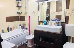 OPORTUNITATE! 3 camere, etaj intermediar, 59 mp, parcare, zona strazii Florilor