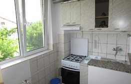 Garsoniera de inchiriat, loc de parcare, centrala termica, zona strazii Lombului