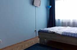 Apartament 3 camere, 75 mp, balcon inchis, parcare, mobilat modern, zona Bogdan Voda!