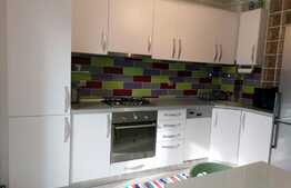 Apartament de lux, 55 mp, decomandat, parcare, zona Golden Tulip