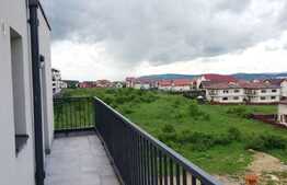 Totul nou, prima inchiriere, zona linistita si priveliste superba!