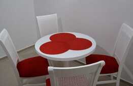 2 camere, 70 mp, mobilat lux, AC, imobil nou, zona strazii Traian