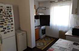 Apartament 3 camere, decomandat, zona strazii Primaverii 