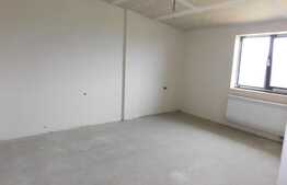 Triplex cu 5 camere, panorama deosebita, zona VIVO