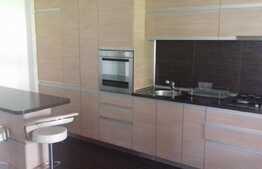 Casa potrivita familiei tale, aproape de oras intr-o zona aerisita!