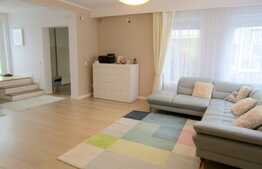 Vrei sa locuiesti in lux si sa ai o curte generoasa? Am gasit oferta potrivita!