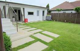 Vrei sa locuiesti in lux si sa ai o curte generoasa? Am gasit oferta potrivita!