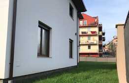 De vanzare Casa Cuplata,suprafata 150mp,1 Garaj,Situata in Zona LIDL -Buna Ziua