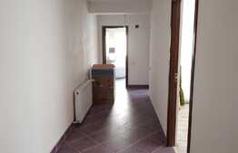 Apartament 2 camere, decomandat, loc parcare, zona strazii Eroilor!