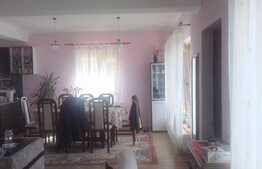 Casa de vanzare 140 mp, teren 600 mp, expunere sudica!