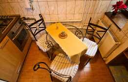 3 camere, mobilat in stil clasic-contemporan, zona Teatrul National