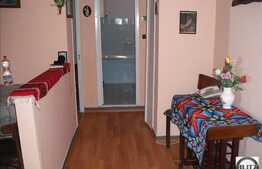 56 mp, decomandat etaj intermediar!