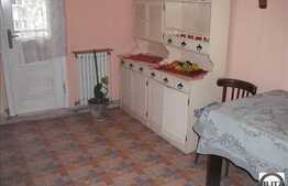 56 mp, decomandat etaj intermediar!