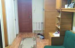 Apartament 3 camere, 82.50 mp, decomandat, pivnita, garaj in zona strazii Donath