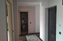 Apartament cu 2 camere decomandate! Zona strazii Florilor!