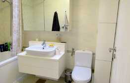 Apartament LUX! 3 camere, 59 mp, parcare! Zona Terra!