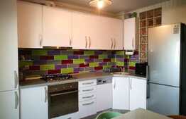 Apartament cu 2 camere, parcare, decomandat, mobilat modern, zona Golden Tulip!