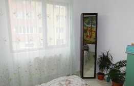 Simplu, dar cu potential, etaj intermediar, parcare, zona Terra