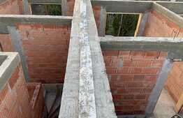 Casa cuplata de vanzare, 120 mp utili, 250 mp teren, semifinisat!