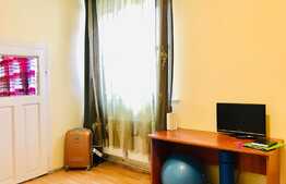 Apartament cu 2 camere la casa, pe strada Motilor, zona UMF!!