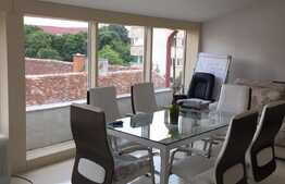 Cladire ultracentrala pentru birouri sau clinica medicala