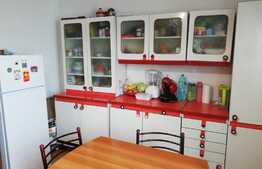 Apartament 2 camere decomandate, garaj, zona strazii Bucuresti