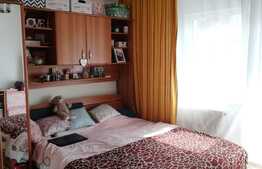 Apartament 2 camere decomandate, garaj, zona strazii Bucuresti