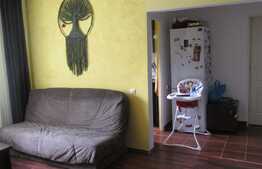 Apartament 3 camere, etaj intermediar, garaj, zona Minerva.