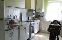 3 camere, decomandat, mobilat modest, zona Observatorului