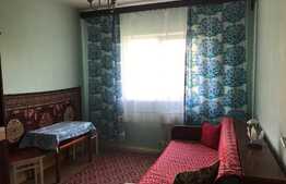 3 camere, decomandat, mobilat modest, zona Observatorului