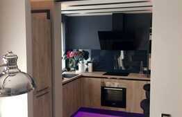 Apartament de lux cu 3 camere, 83mp, terasa, parcare cu o vedere superba asupra orasului!