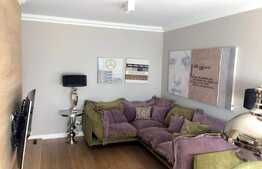 Apartament de lux cu 3 camere, 83mp, terasa, parcare cu o vedere superba asupra orasului!