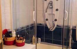 Apartament 4 camere, 110 mp, 3 locuri de parcare, zona UMF ! 