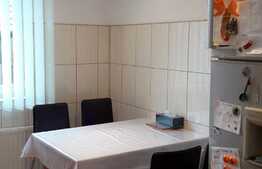 Apartament 4 camere, 110 mp, 3 locuri de parcare, zona UMF ! 