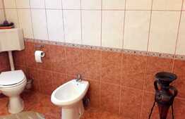 Apartament 4 camere, 110 mp, 3 locuri de parcare, zona UMF ! 