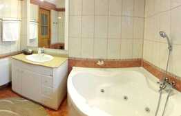 Apartament 4 camere, 110 mp, 3 locuri de parcare, zona UMF ! 