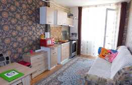 Garsoniera, etaj intermediar, complet mobilata si utilata!