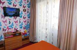 Garsoniera, etaj intermediar, complet mobilata si utilata!