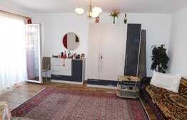 Garsoniera spatioasa, etajul 1, zona Cetatii