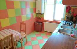 De vanzare triplex, 3 camere, 84 mp, teren de 30 mp! Zona strazii Eroilor!