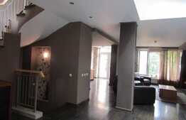 Casa de vanzare in cartierul Buna Ziua!  