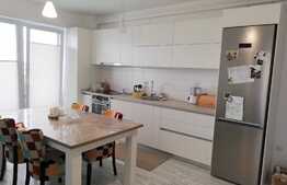 3 camere, 63 mp, garaj, terasa, zona Complex Iris