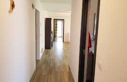 Apartament 3 camere, 63mp, loc parcare, etaj intermediar, zona strazii Sub Cetate!
