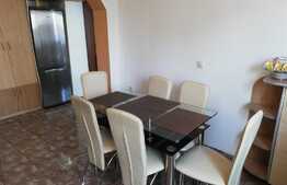 Apartament 2 camere, decomandat, parcare,  zona Piata Marasti. Disponibil din 15 Octombrie